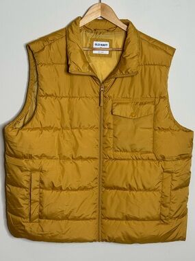 Old Navy Men's Mustard Yellow Quilted Puffer Vest